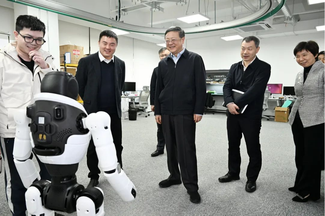 上海市委书记陈吉宁专题调研333体育机器人